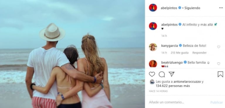 Abel Pintos publicó la primera foto con su novia y la hija de ella, en la playa: "Al infinito y más allá"