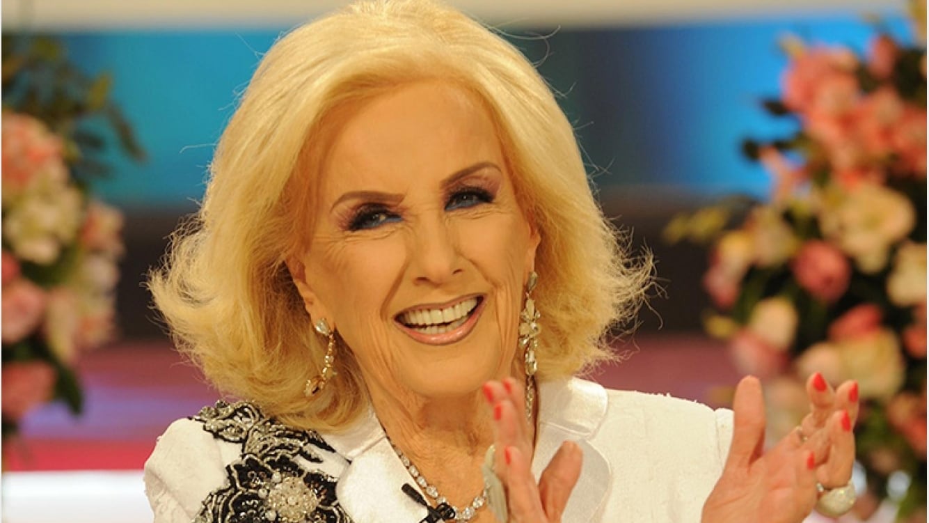 Abren una convocatoria para que cualquier persona pueda ser parte de la mesaza de Mirtha Legrand