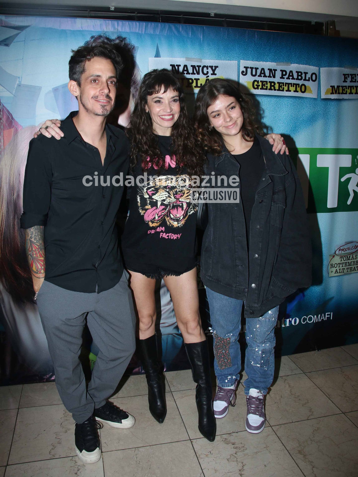 Agustín Rada Aristarán, Fer Metilli y Bianca Aristarán. (Foto: Movilpress)