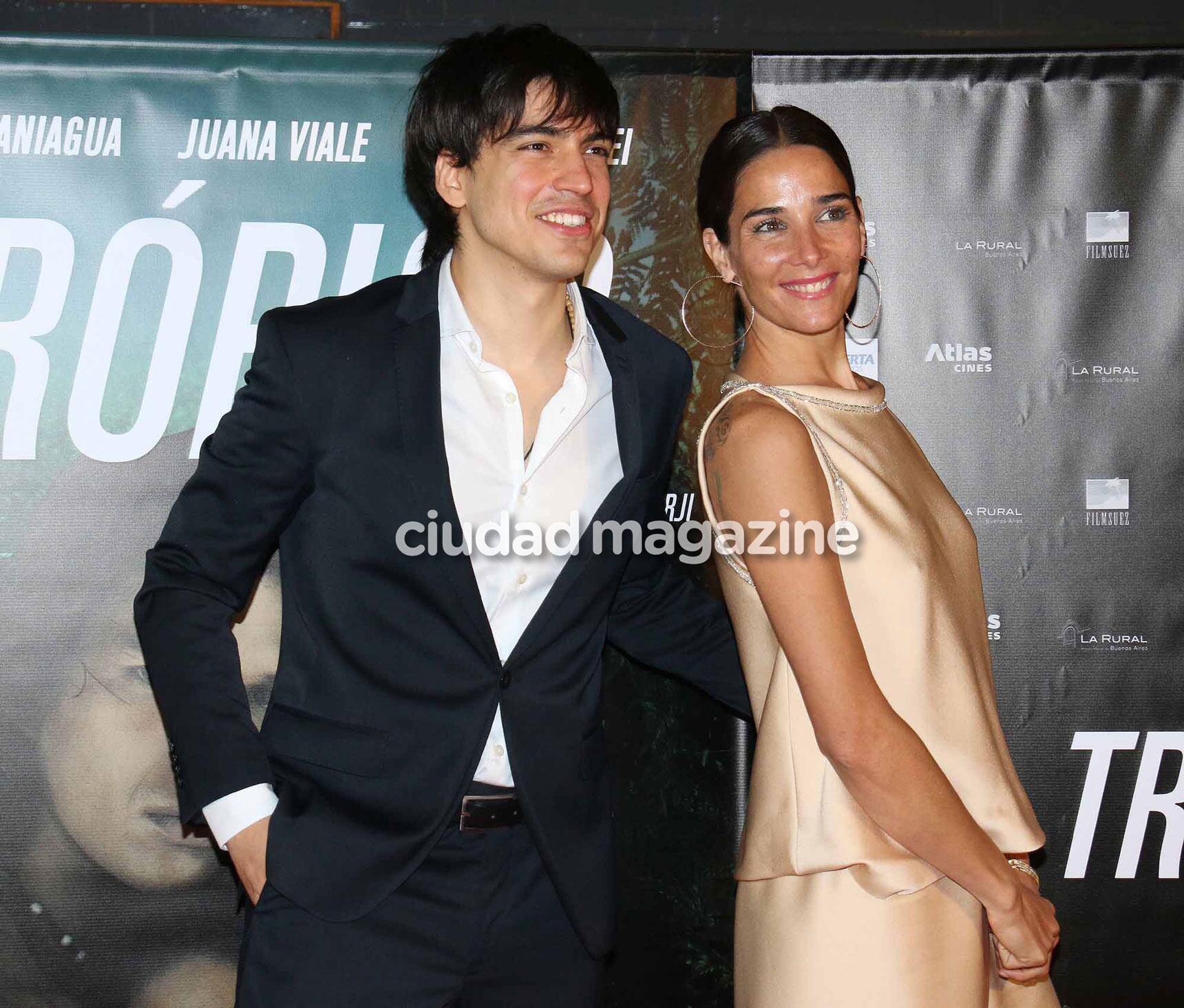 Agustín Sullivan y Juana Viale en la avant premier de Trópico. (Foto: Movilpress)