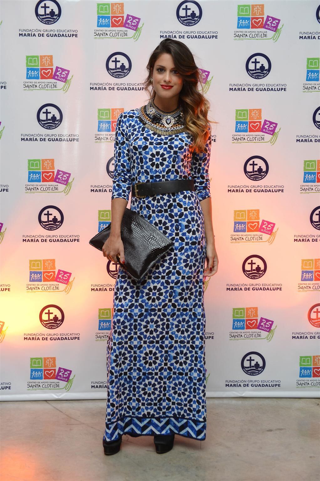 Agustina Casanova eligió un vestido celeste, azul y negro. (Foto: Red Carpet Agency)