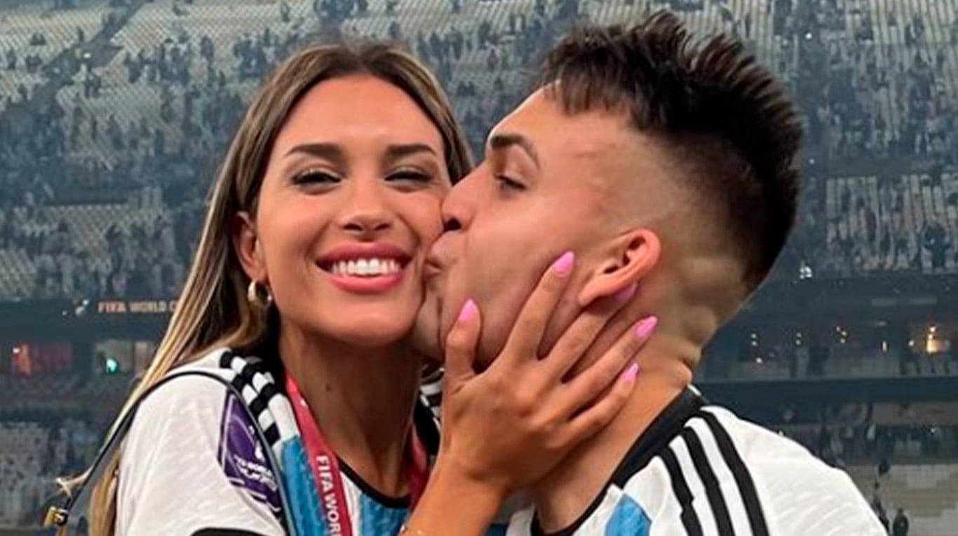 Agustina Gandolfo, la esposa de Lautaro Martínez, rememoró su sensual look para la final del mundo en Qatar.