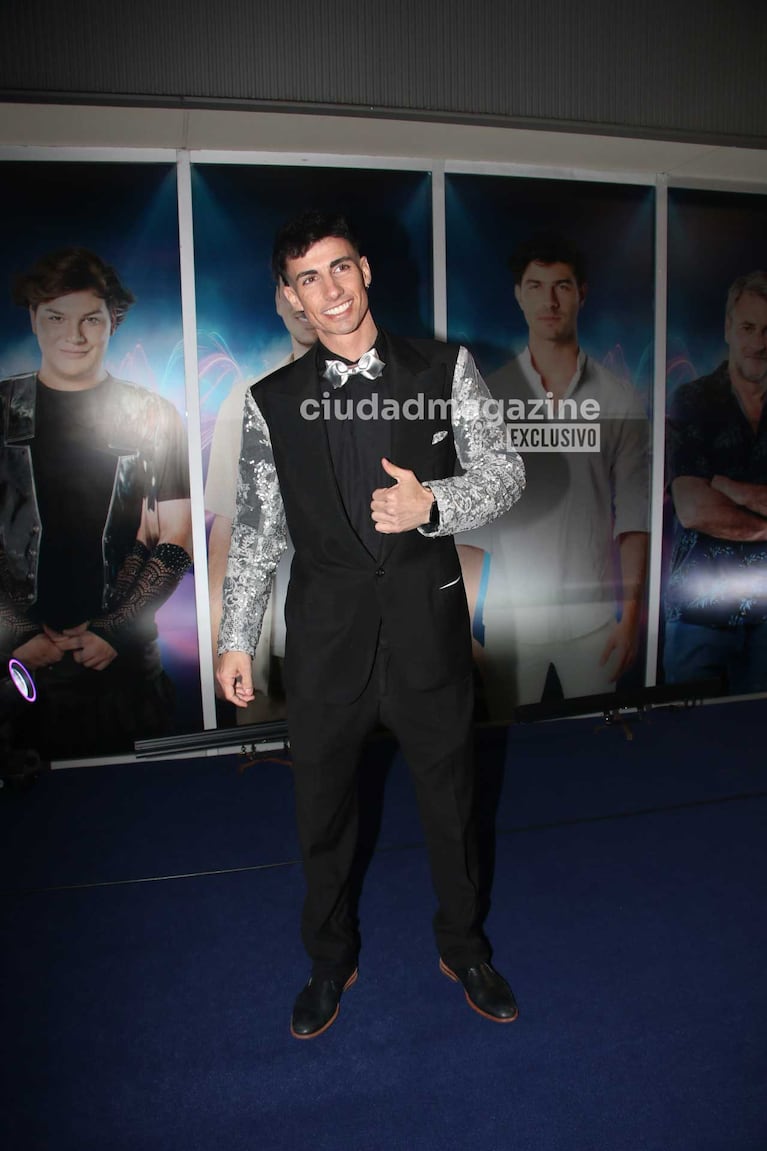 Alan Simone en la alfombra azul de Gran Hermano (Foto: Movilpress)