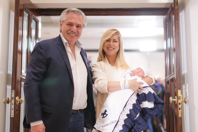 Alberto Fernández, Fabiola Yánez y Francisco.