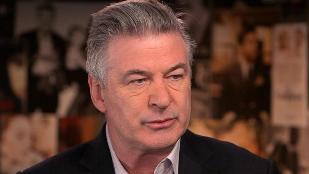 Alec Baldwin lamentó haber tratado a mujeres de manera sexista   