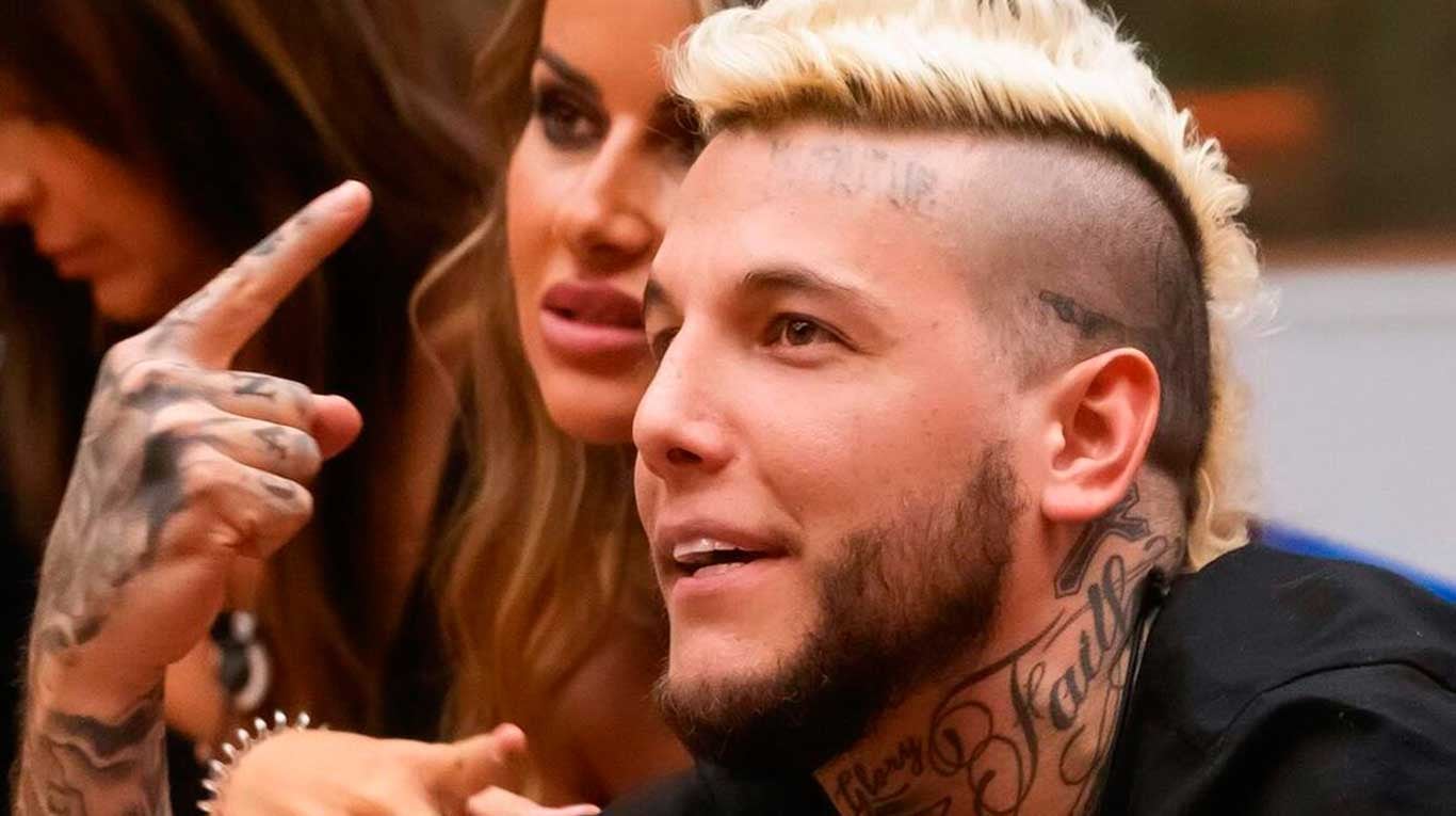 Alexander Caniggia presumió el tamaño de su miembro con polémicas imágenes: “Narcisista”