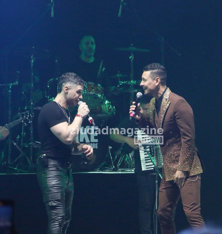 Alexis 'el Conejo' Quiroga y Rodrigo Tapari en el Gran Rex (Foto: Movilpress).