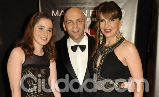 Alexis Puig con su hija Victoria y su mujer Lola Cordero. (Foto: Jennifer Rubio-Ciudad.com)