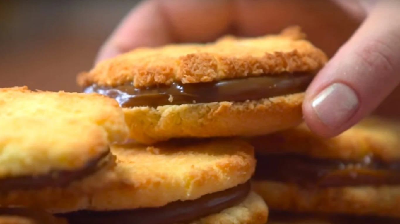 Alfajores de coco: la receta ideal para endulzar tus meriendas 