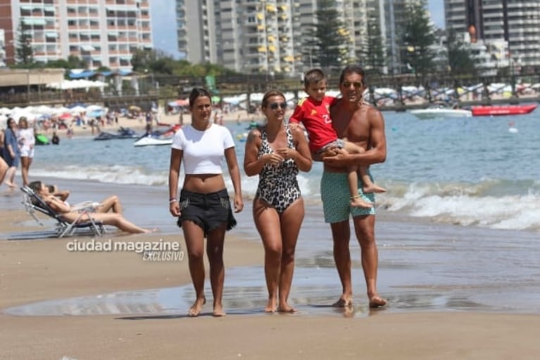 Amalia Granata disfruta con sus hijos y Leo Squarzon en Punta del Este: las fotos en la playa