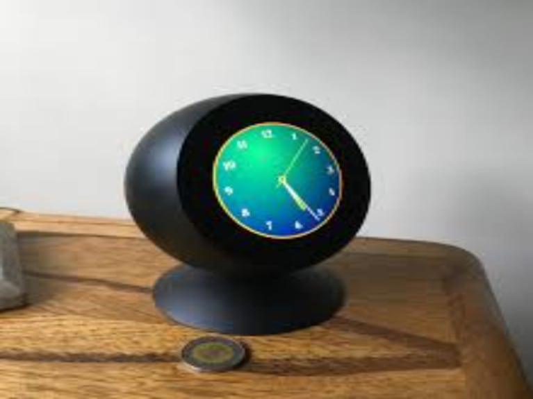 Amazon lanzó el Echo Spot, un despertador inteligente y personalizable.

