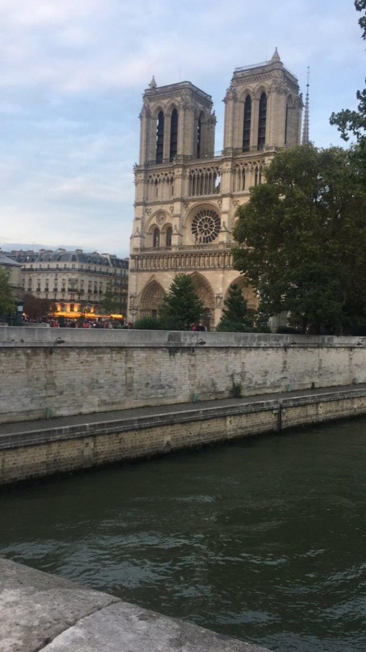 ¡Amor en París! Las fotos del romántico viaje de Luciana Aymar y Fernando González