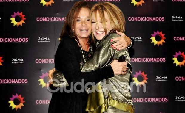 Ana María Picchio y su amiga Soledad Silveyra en la presentación de Condicionados, la nueva serie de El Trece. (Foto: Jennifer R