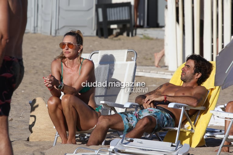 Andrea Bursten y Cochito López el verano de 2024 en Punta del Este. El romance había comenzado poco antes. (RSFotos)