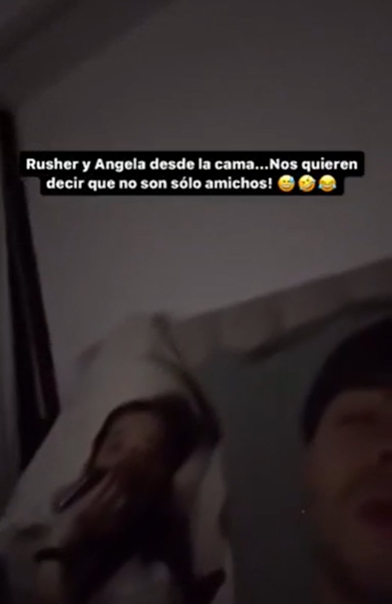 Ángela Torres y Rusherking se mostraron cantando juntos, desde la cama: las imágenes