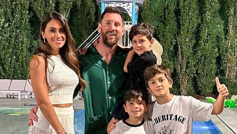 Antonela Roccuzzo enterneció a sus fans con las fotos más lindas almorzando con sus hijos.