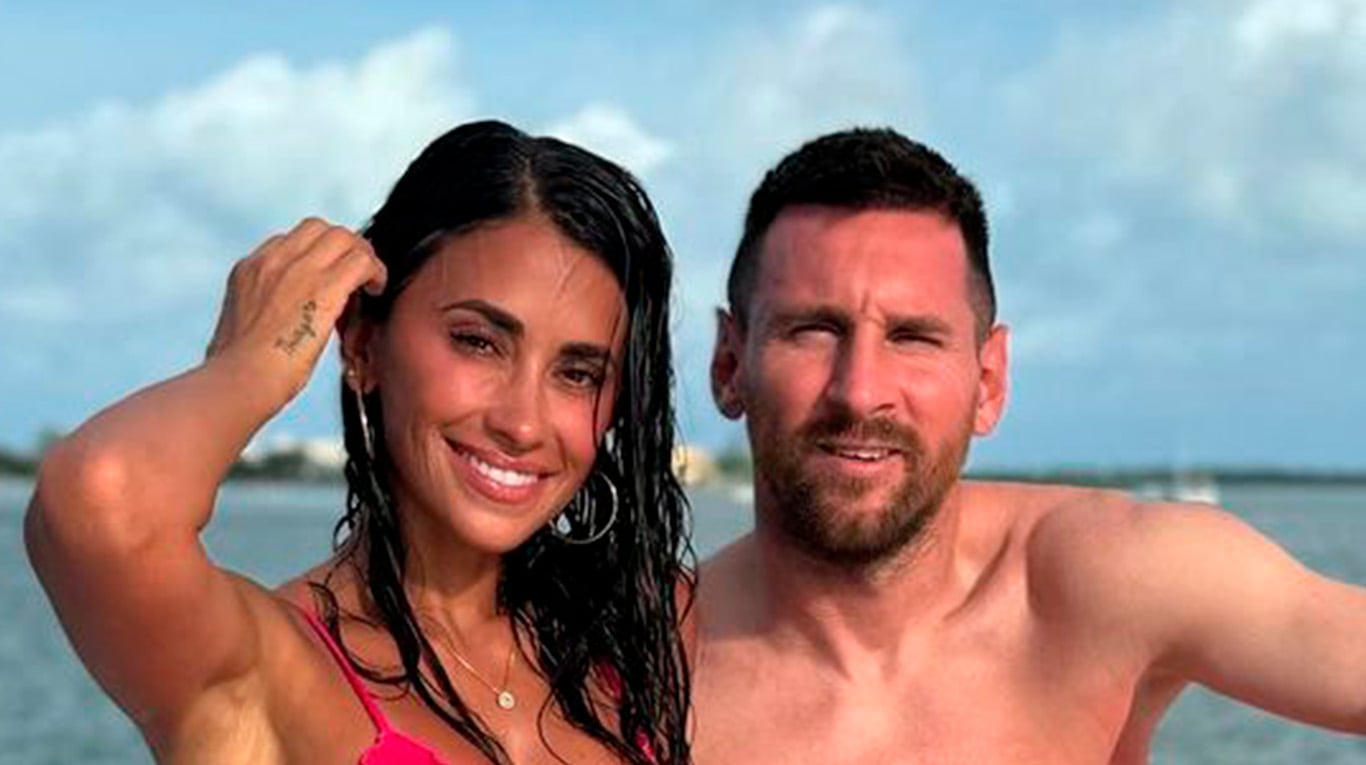 Antonela Roccuzzo publicó fotos con Leo Messi en un lujoso yate y un detalle en su cuerpo llamó la atención