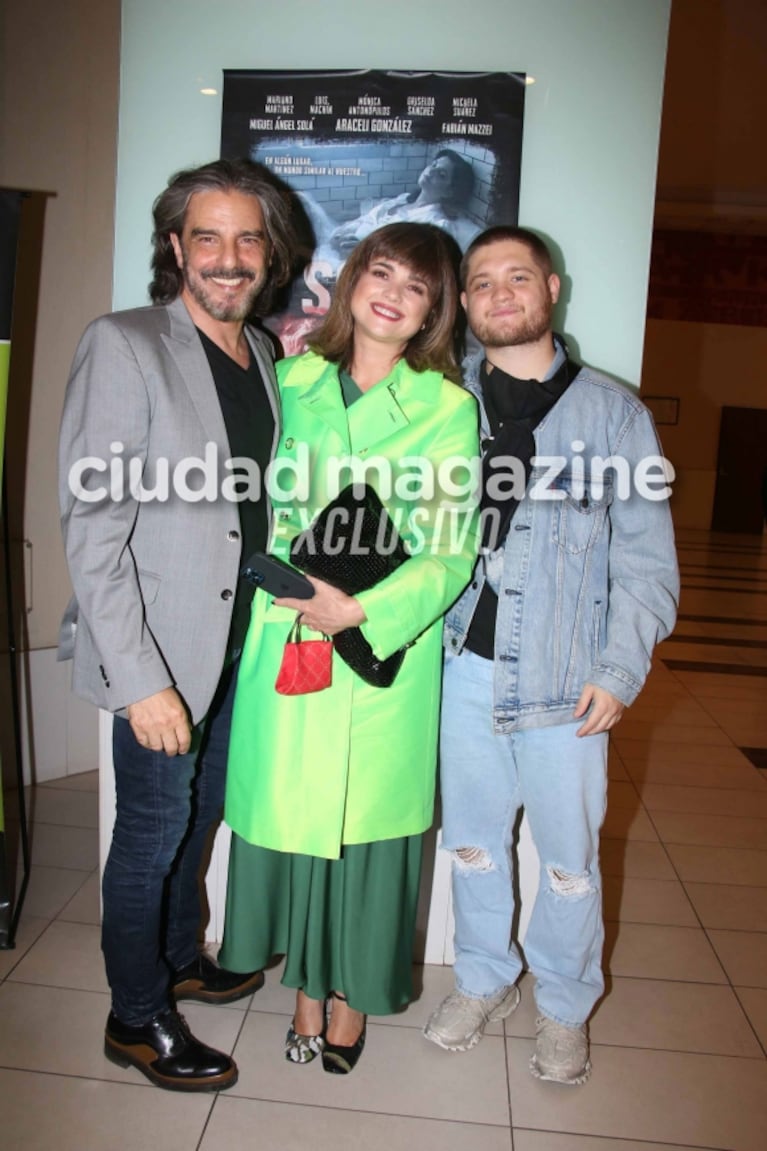 Araceli González y Fabián Mazzei disfrutaron del estreno de su película: las fotos en el cine y en familia