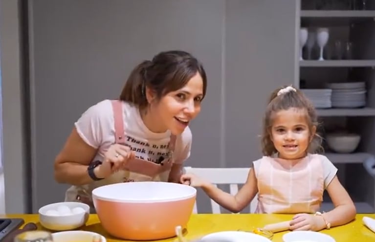 Así es la receta de galletitas de naranja y canela que Romina Uhrig les pasó a los chicos de Gran Hermano