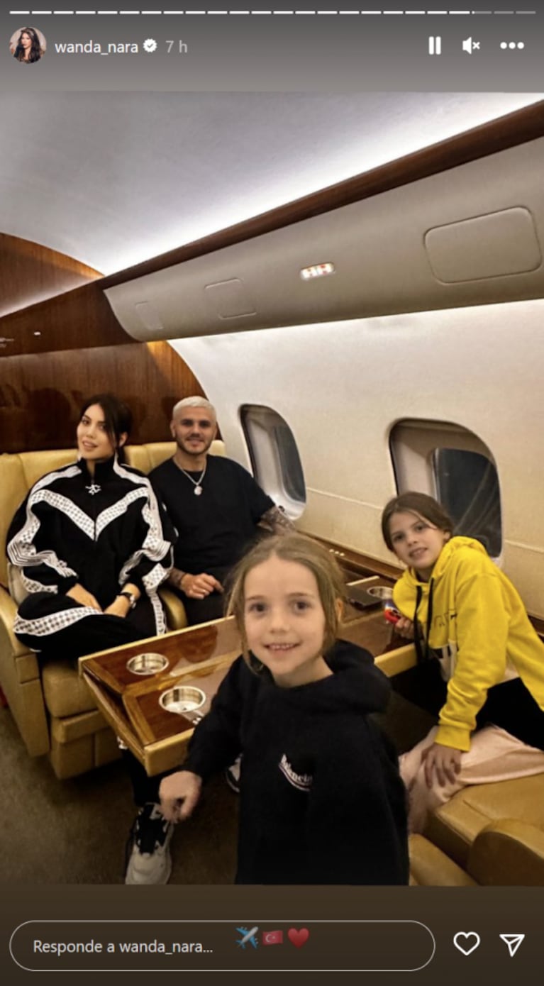 Así es por dentro el espectacular avión privado en el que Wanda Nara, Mauro Icardi y sus hijas volaron a Estambul