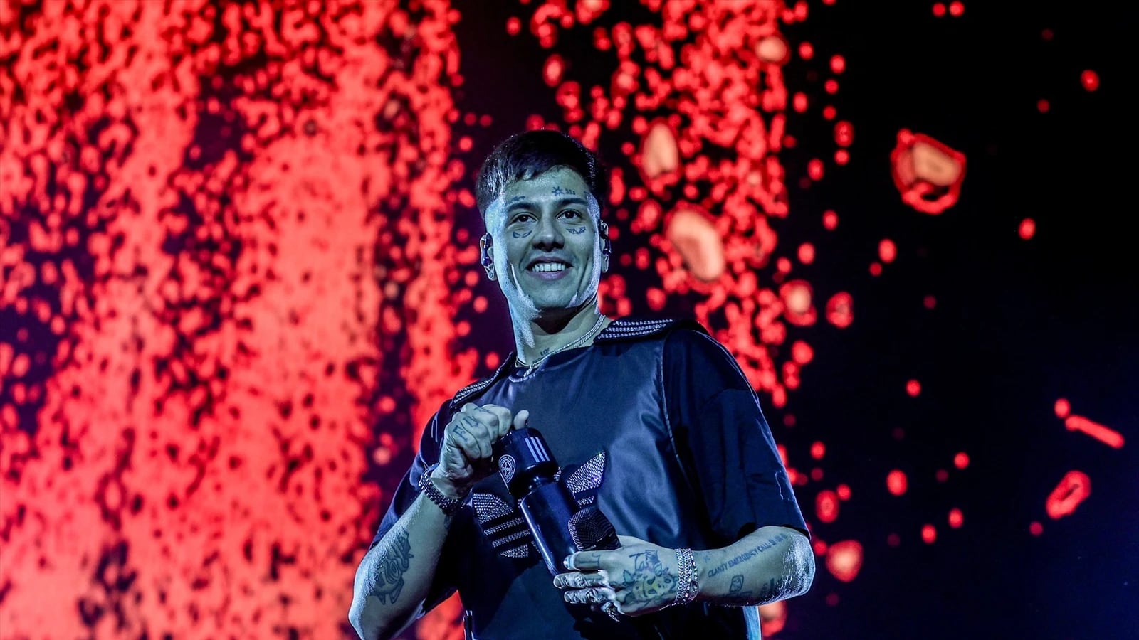 Así fue el show de Duki en el Santiago Bernabéu de Madrid