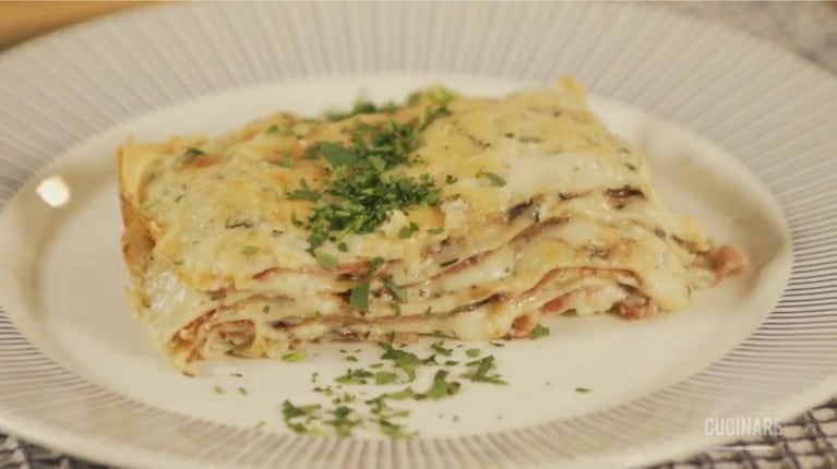 Así se hace una lasagna de panceta y salsa blanca: la receta más elegida 