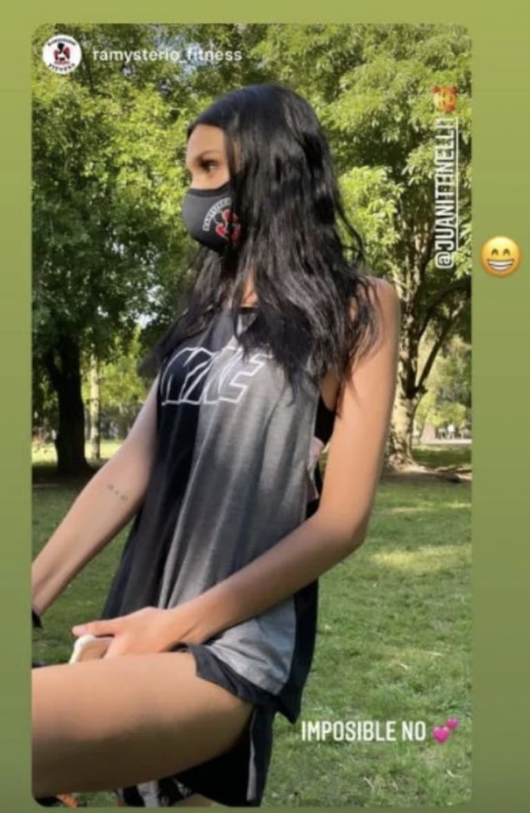 ¡Atenta a los protocolos! Juanita Tinelli se animó a entrenar al aire libre y mostró su look "fit"