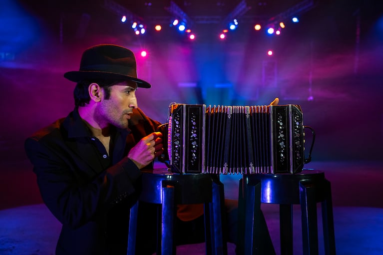 Bandoneón, Tango Obsession: antes del estreno en Londres, debut en la calle Corrientes