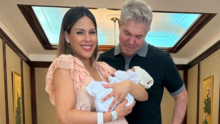 Barby Franco mostró cómo vivió el primer día en su casa con su beba recién nacida.