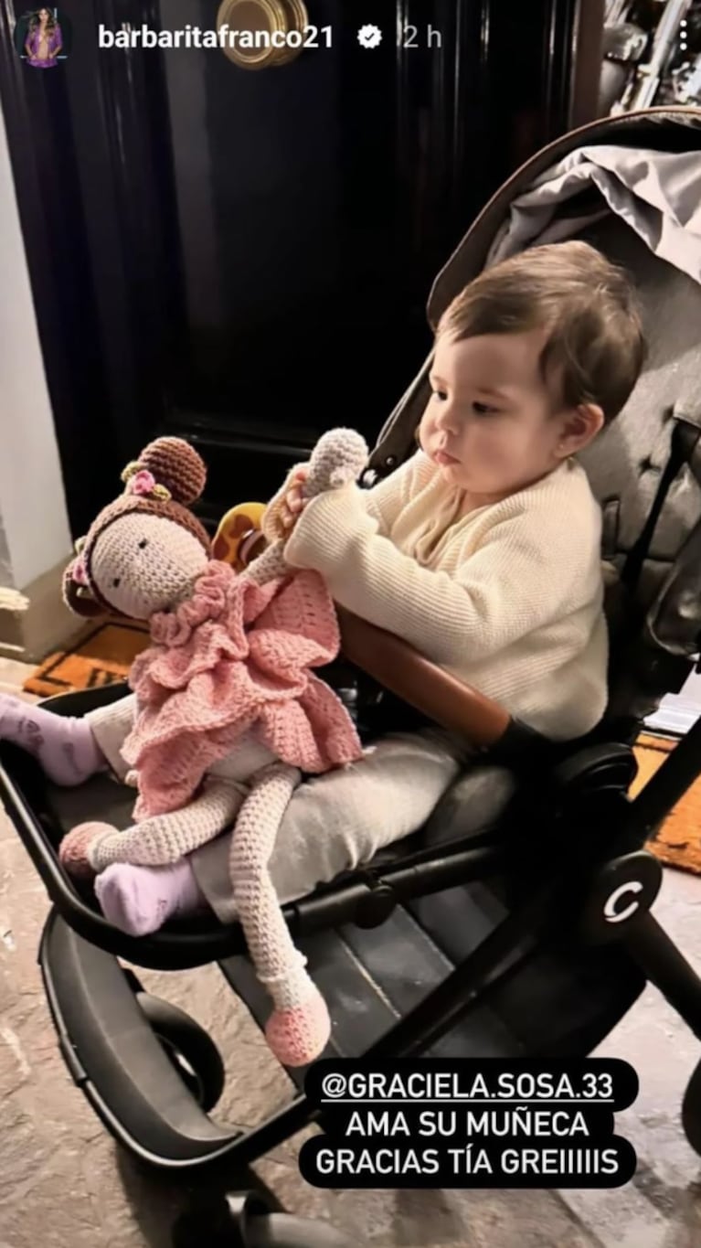 Barby Franco mostró el tierno regalo de la mamá de Fernando Baéz Sosa a Sarah Burlando