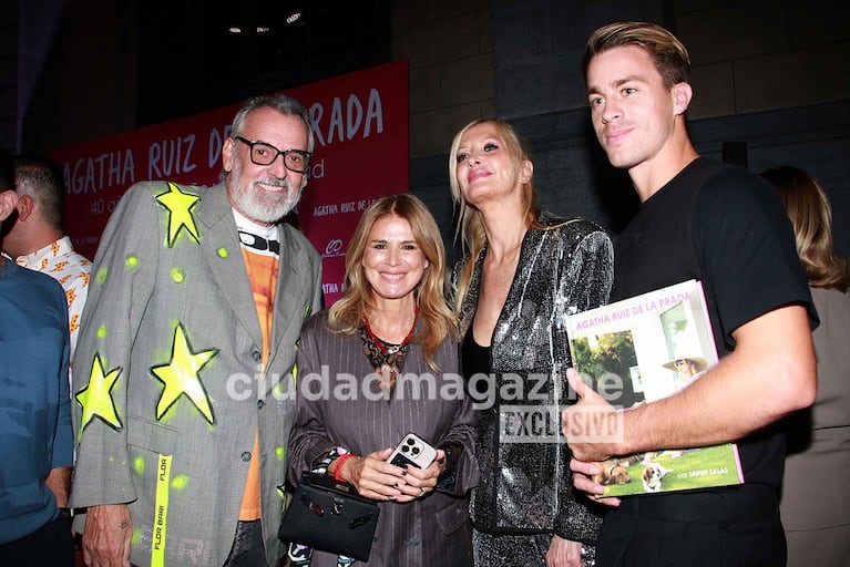 Benito Fernández, Flavia Palmiero, Yuyito González y Stefano di Aloy.  (Foto: Movilpress)