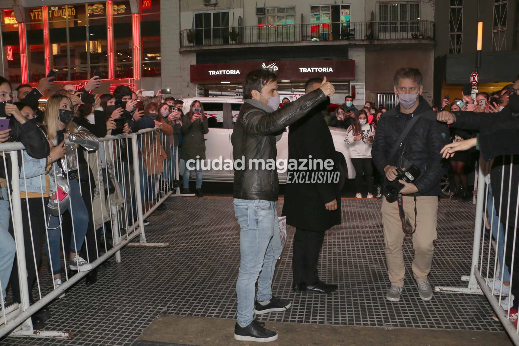 Benjamín Rojas volvió al teatro con Una semana nada más (Fotos: Movilpress).