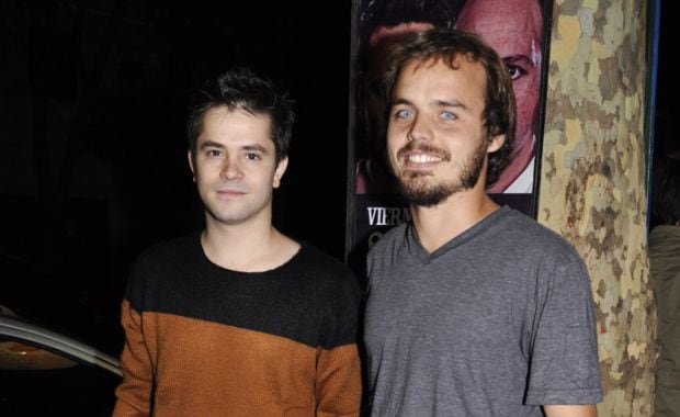 Benjamín Rojas y Felipe Colombo en el estreno de El Montaplatos. (Foto: Jennifer Rubio)