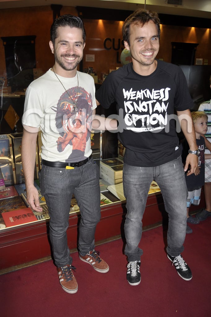 Benjamín Rojas y Felipe Colombo, presentes en el estreno de su amigo Nico Vázquez.  (Foto: Jennifer Rubio-Ciudad.com)