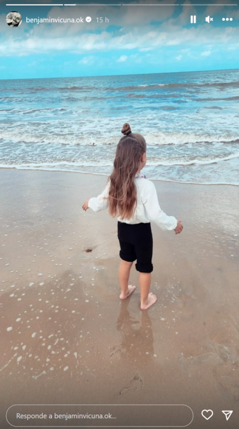 Benjamín Vicuña compartió las dulces fotos de sus vacaciones con Amancio y Magnolia en la playa