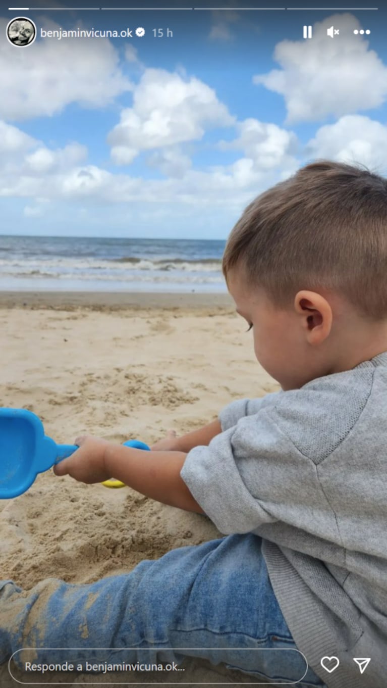 Benjamín Vicuña compartió las dulces fotos de sus vacaciones con Amancio y Magnolia en la playa