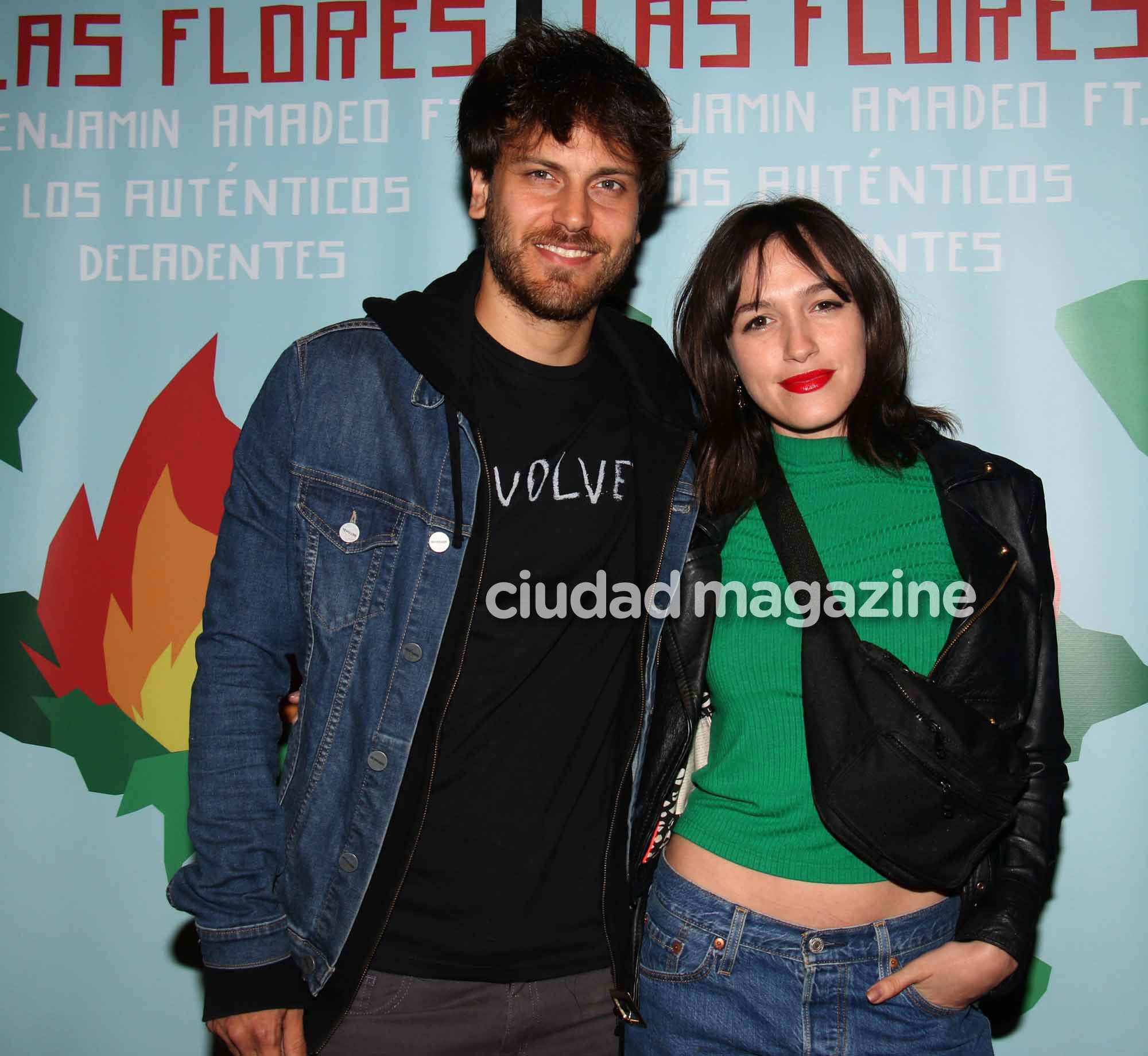 Cande Vetrano y Andrés Gil, en el show de Benjamín Amadeo en La Trastienda (Foto: Movilpress)