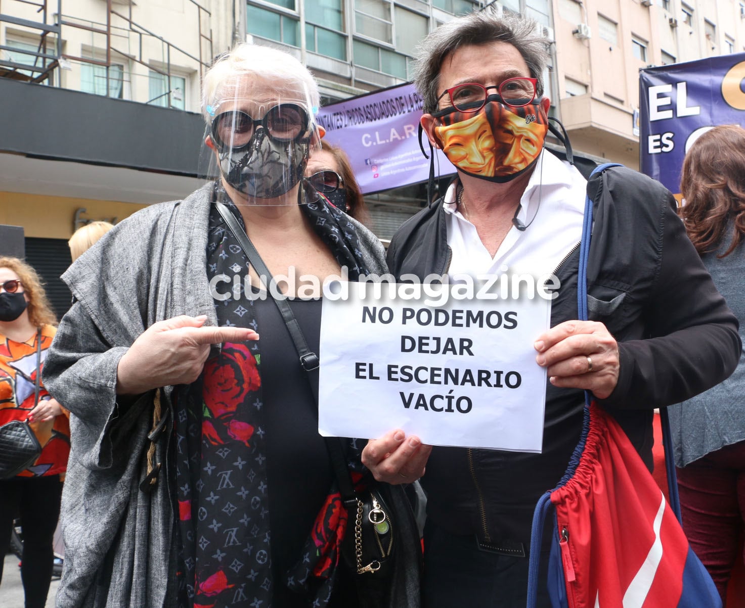 Carmen Barbieri y Beto César en la marcha de los actores que lideró Flavio Mendoza. (Foto: Movilpress)