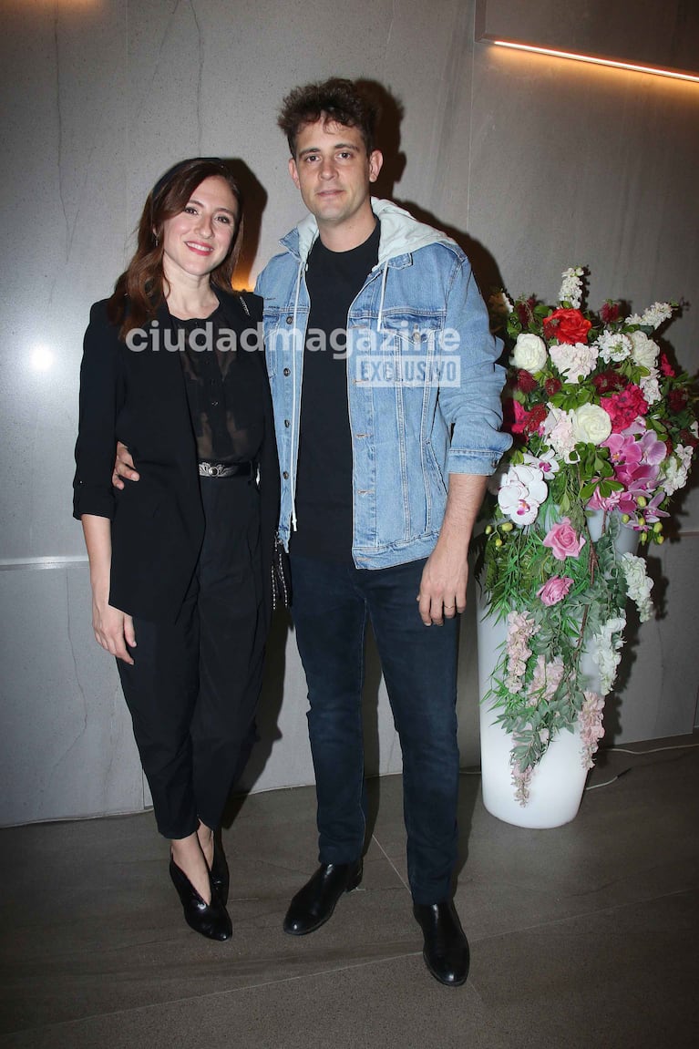 Carolina Amoroso y Guido Covani en el cumpleaños de Fabián Medina Flores (Foto: Movilpress).