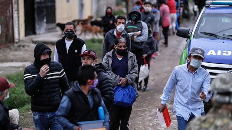 Casi la mitad de los argentinos cree que la pandemia se extenderá hasta 2021