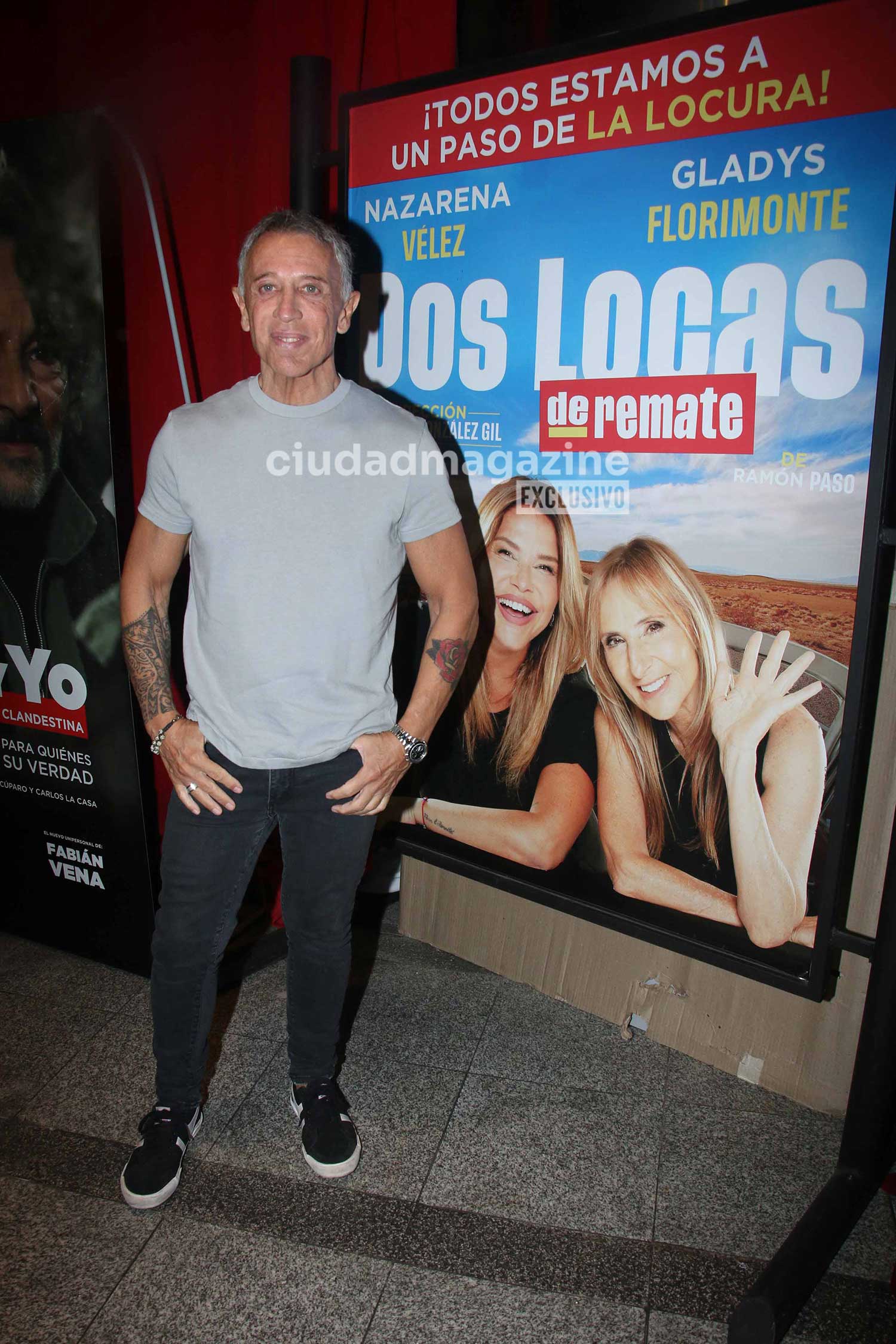 César Carozza en el estreno de Dos Locas de Remate. (Foto: Movilpress)