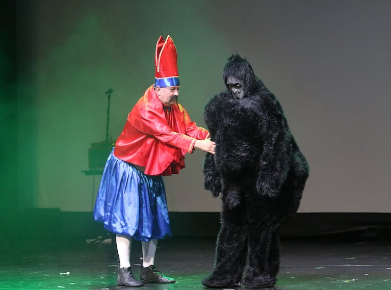 Cha cha cha, el espectáculo de Alfredo Casero, arrasó en su primera semana de estreno en teatro