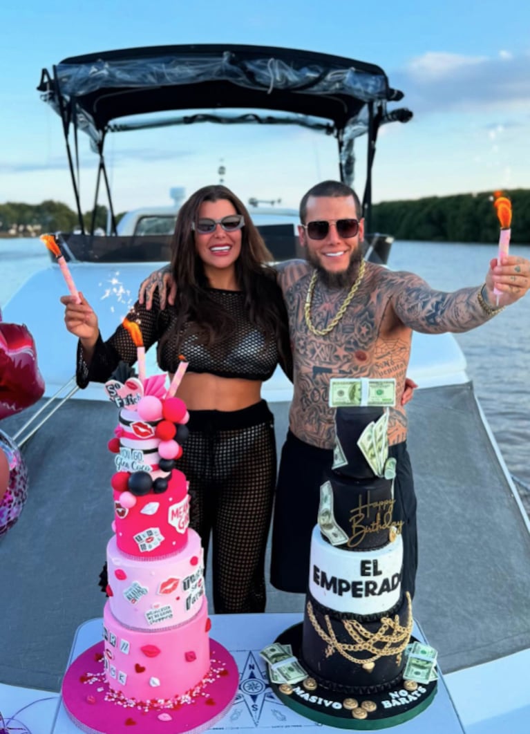 Charlotte y Alex celebraron su cumple en un yate con Melody Luz y su hijita, Venezia. Foto: IG | @alexcaniggia