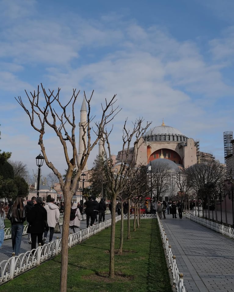 China Suárez, una argentina suelta en Estambul: probó comidas típicas y visitó lugares históricos con Icardi