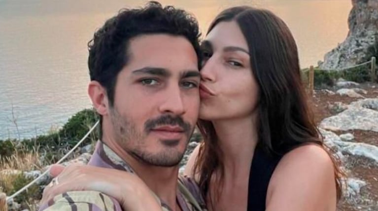 Chino Darín compartió una llamativa foto con Úrsula Corberó que generó todo tipo de reacciones en la red.