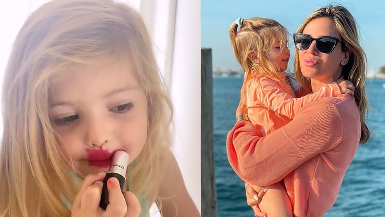 Chloé se maquilló como pudo con el make up de su mamá.