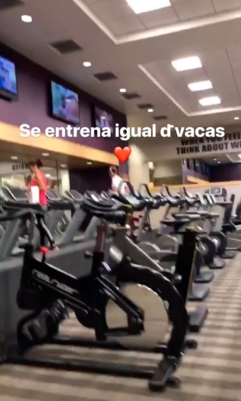 Cinthia Fernández, en sus vacaciones con Martín Baclini, ¡no dejó de ejercitar su cuerpo!: "Se entrena igual" 