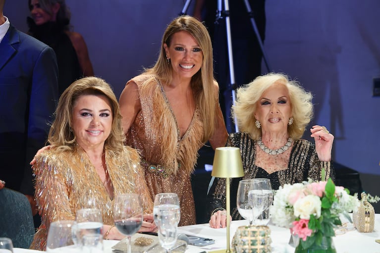 Claudia Álvarez Argüelles, Coki Ramírez y Mirtha Legrand