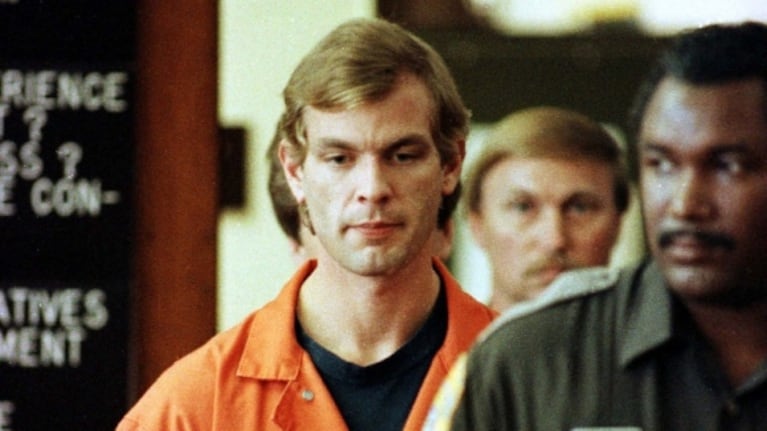 Cómo murió Jeffrey Dahmer: los últimos días en prisión del monstruo de la serie de Netflix