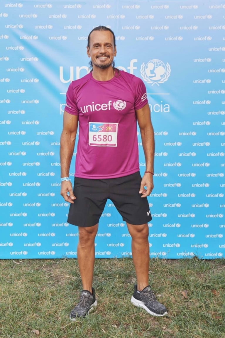 Con la conducción de Julián Weich y Sofía Martínez, volvió la Carrera UNICEF por la Educación